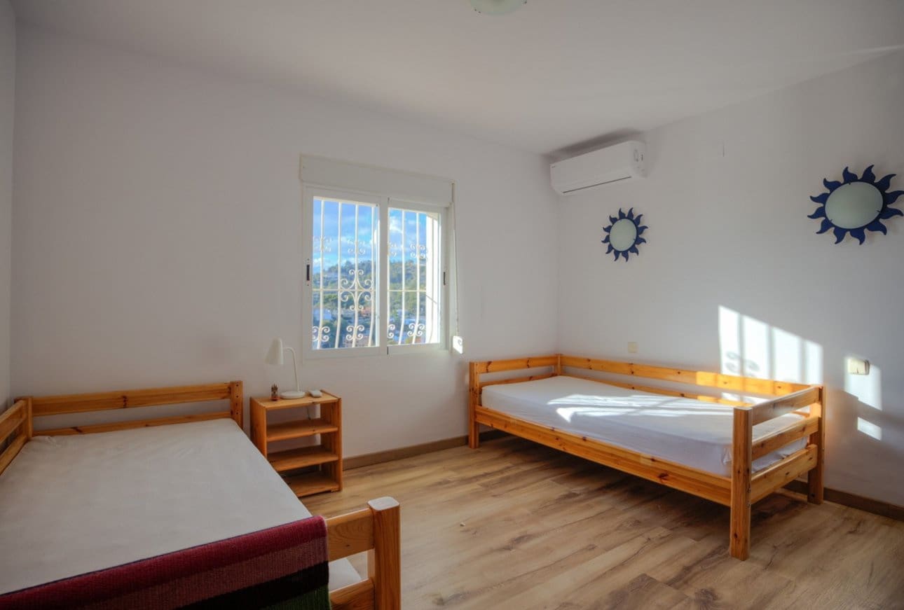 5 Zimmer Villa zu verkaufen in Montemar mit Pool - 799.000 € (Ref: 9485383)