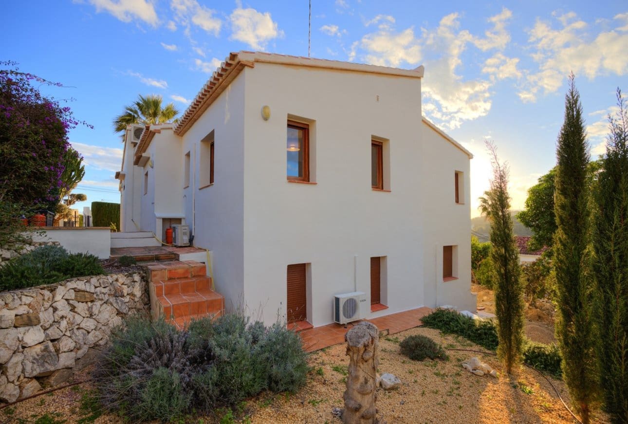 5 Zimmer Villa zu verkaufen in Montemar mit Pool - 799.000 € (Ref: 9485383)