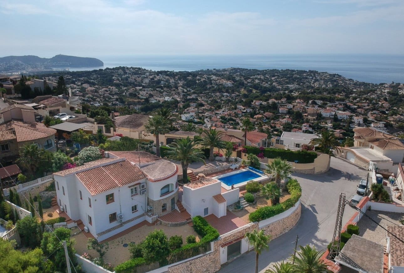 5 Zimmer Villa zu verkaufen in Montemar mit Pool - 799.000 € (Ref: 9485383)