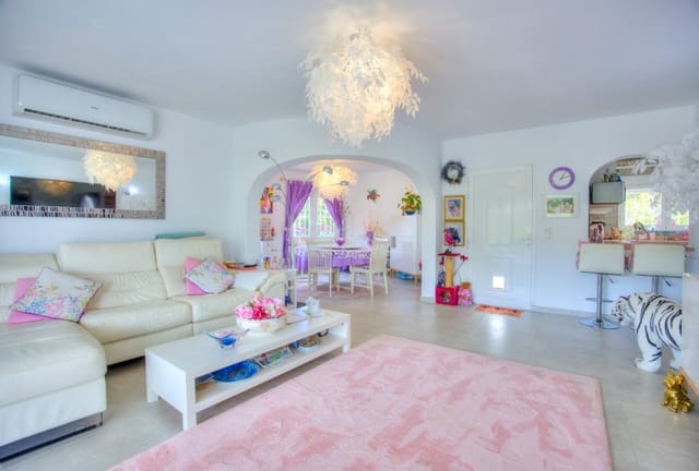 4 sypialnia Willa na sprzedaż w Benissa z basenem garażem - 885 000 € (Ref: 9588519)