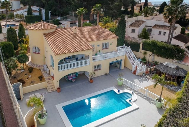 4 sypialnia Willa na sprzedaż w Benissa z basenem garażem - 885 000 € (Ref: 9588519)