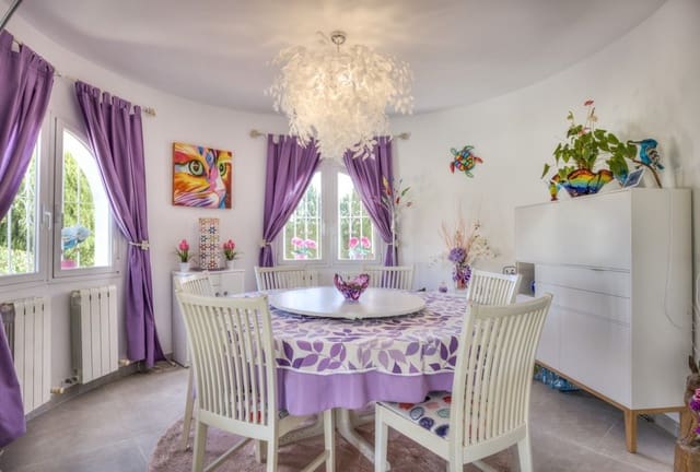 4 sypialnia Willa na sprzedaż w Benissa z basenem garażem - 885 000 € (Ref: 9588519)