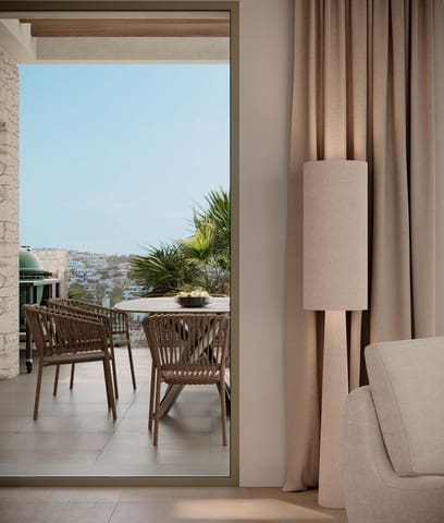 6 bedroom Villa for sale in Moraira, Teulada-Moraira with pool garage - € 1,815,000 (Ref: 9599821)