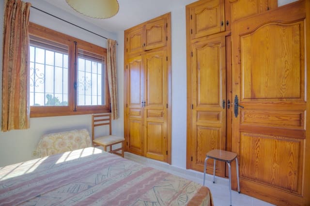 2 soveværelse Bungalow til salg i Moraira, Teulada-Moraira med swimmingpool - € 325.000 (Ref: 9635241)