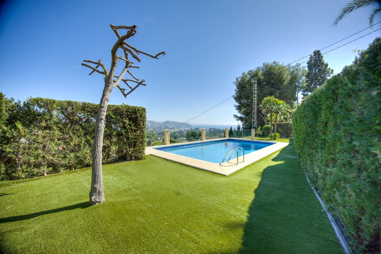 2 soveværelse Bungalow til salg i Moraira med swimmingpool - € 325.000 (Ref: 9635241)