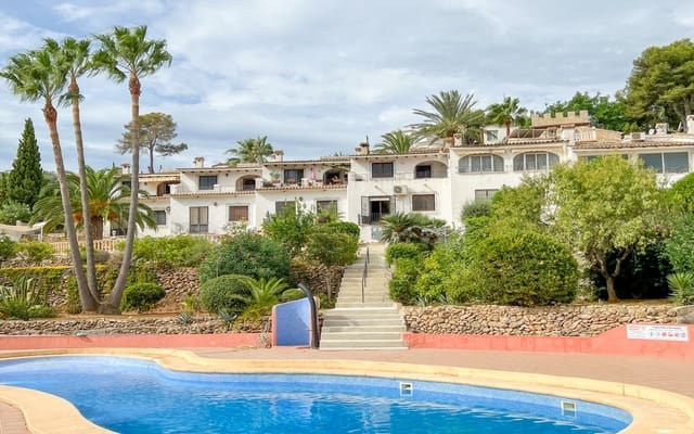 3 slaapkamer Huis te koop in Moraira, Teulada-Moraira met zwembad - € 349.000 (Ref: 9642830)
