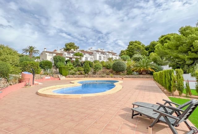 3 soveværelse Bungalow til salg i Moraira, Teulada-Moraira med swimmingpool - € 349.000 (Ref: 9642830)