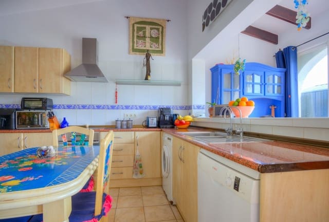 3 soveværelse Bungalow til salg i Moraira, Teulada-Moraira med swimmingpool - € 349.000 (Ref: 9642830)