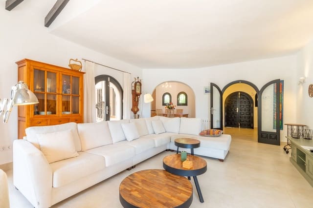 3 slaapkamer Villa te koop in Benissa met zwembad - € 795.000 (Ref: 9653061)