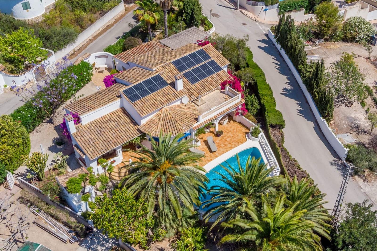 3 bedroom Villa for sale in Benissa with pool - € 795,000 (Ref: 9653061)