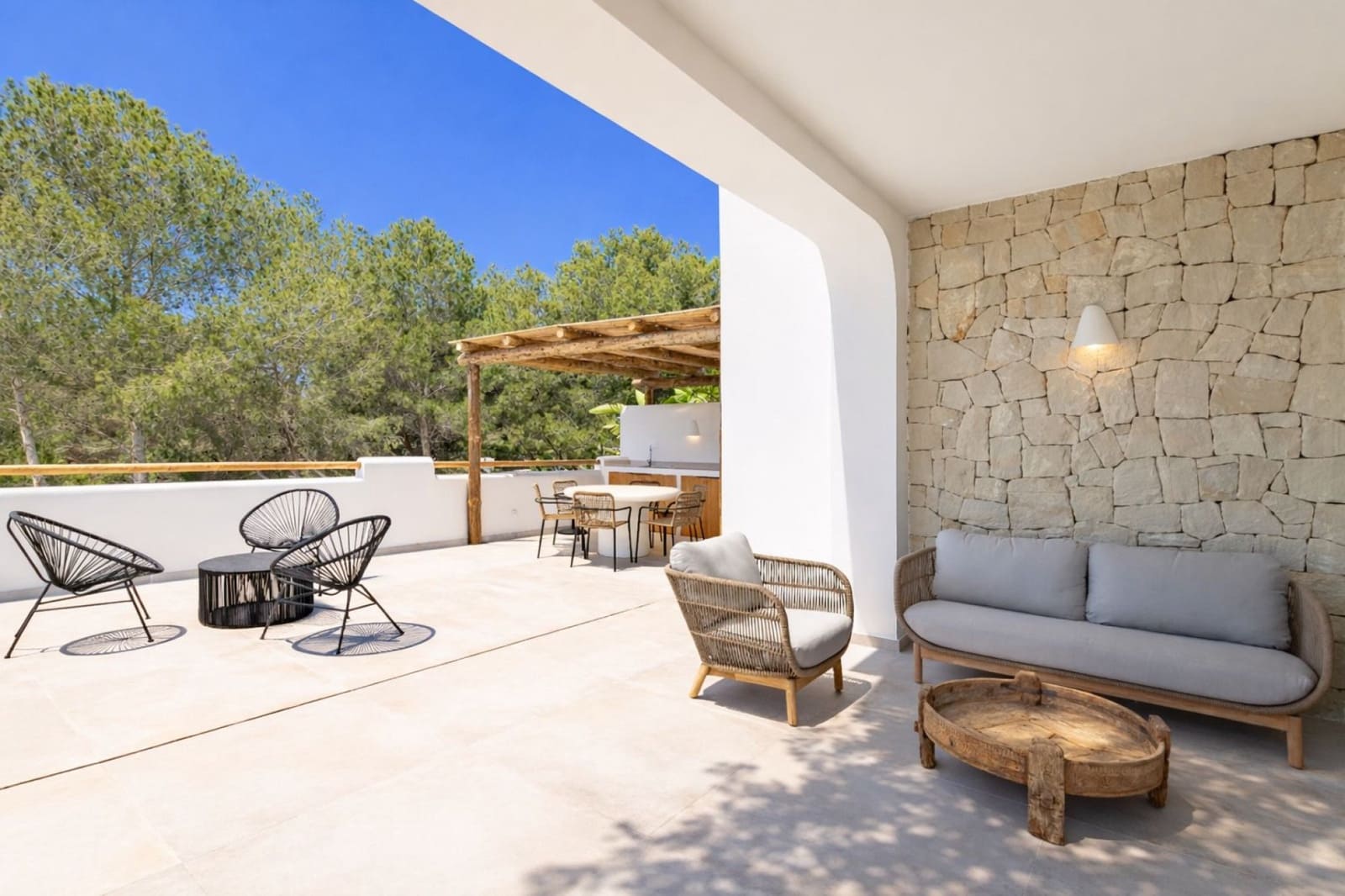 3 bedroom Villa for sale in Moraira with pool - € 995,000 (Ref: 9672772)