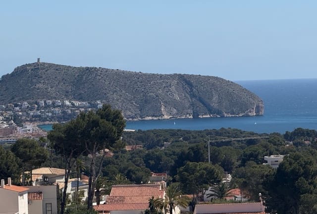 Villa in vendita in Moraira, Teulada-Moraira - 450.000 € (Rif: 9734106)