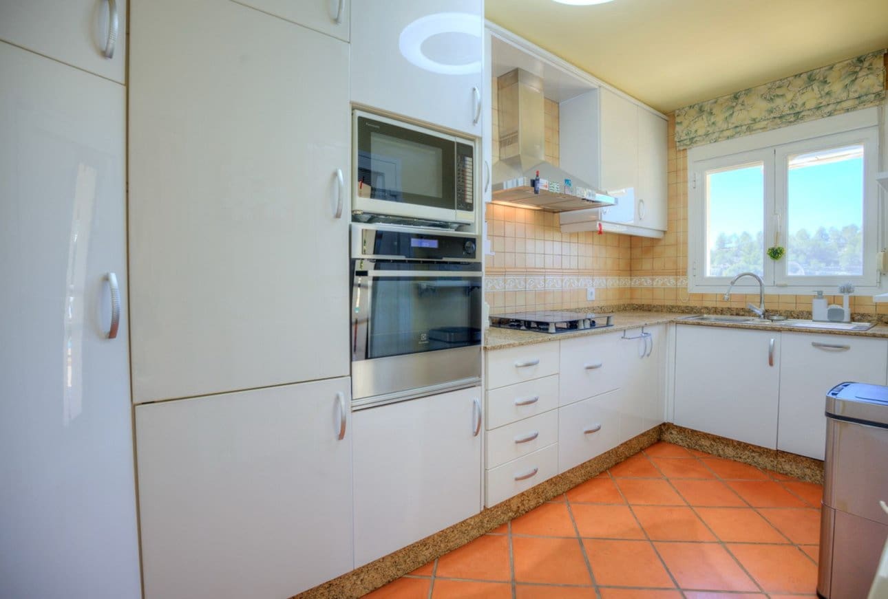 3 bedroom Villa for sale in Benissa with pool - € 565,000 (Ref: 9736017)