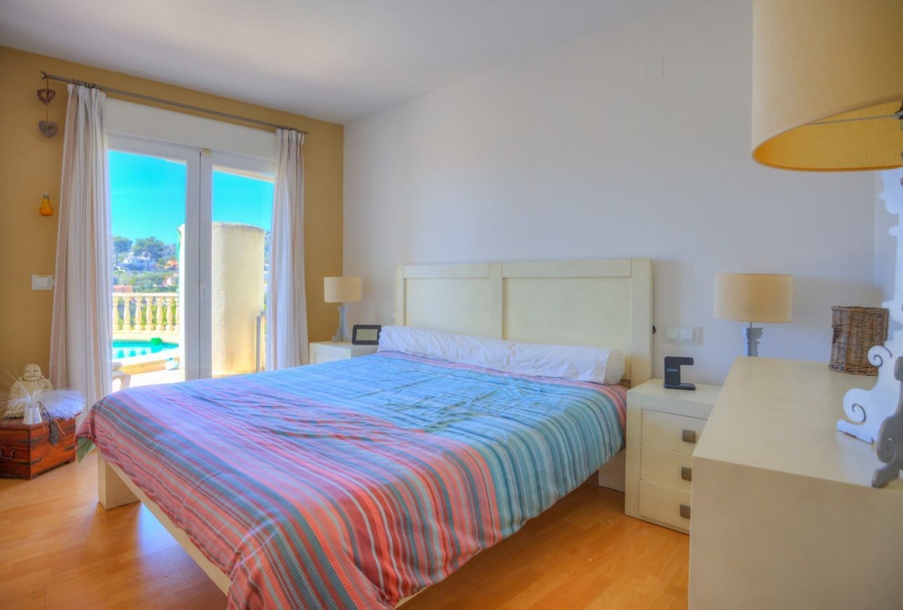 3 bedroom Villa for sale in Benissa with pool - € 565,000 (Ref: 9736017)