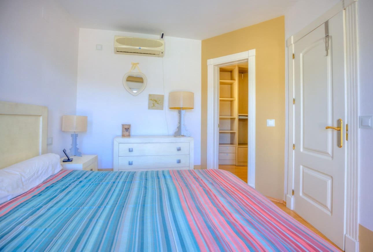 3 bedroom Villa for sale in Benissa with pool - € 565,000 (Ref: 9736017)