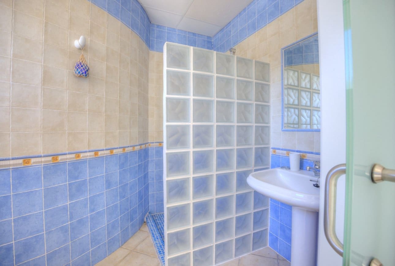 3 bedroom Villa for sale in Benissa with pool - € 565,000 (Ref: 9736017)