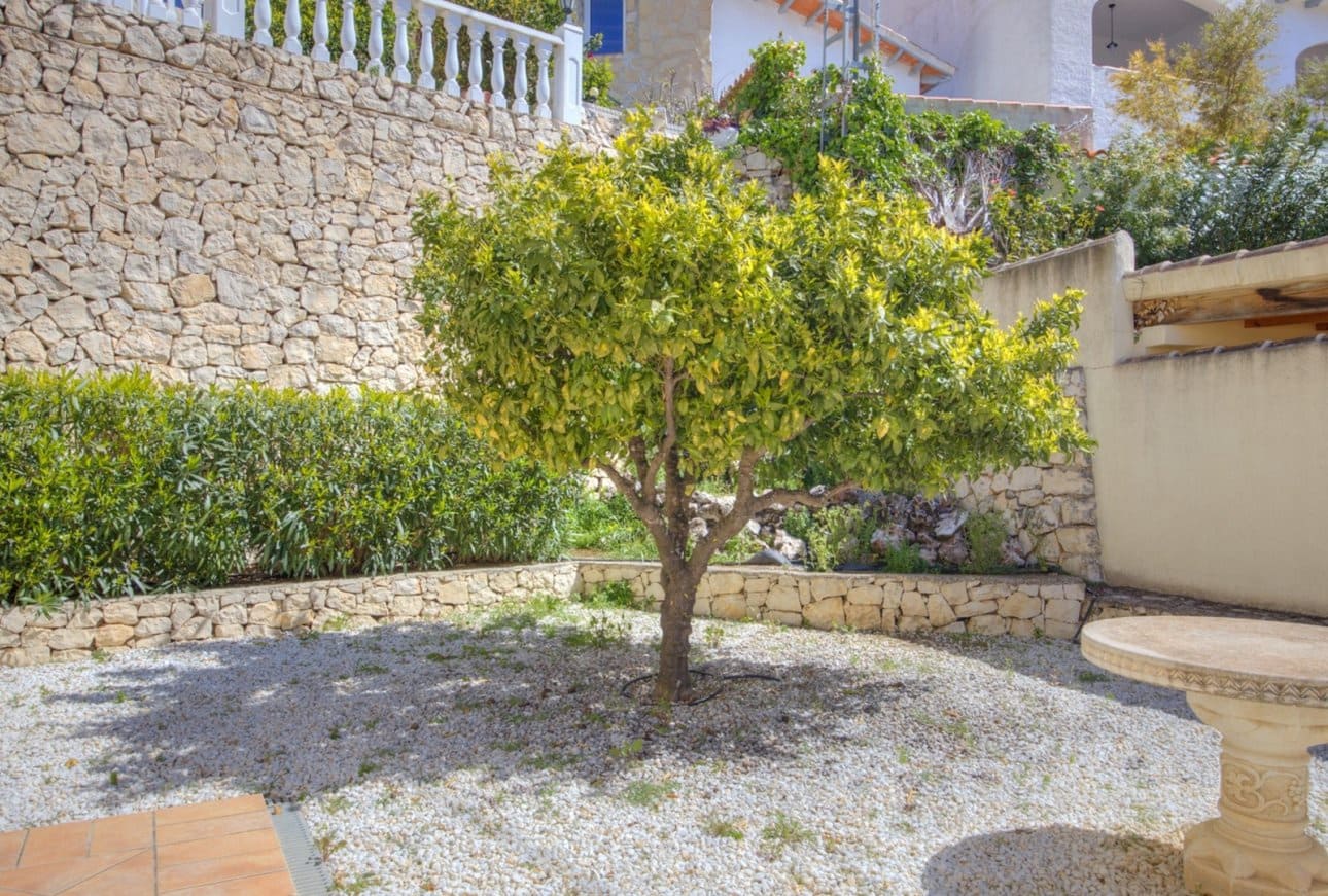 3 bedroom Villa for sale in Benissa with pool - € 565,000 (Ref: 9736017)