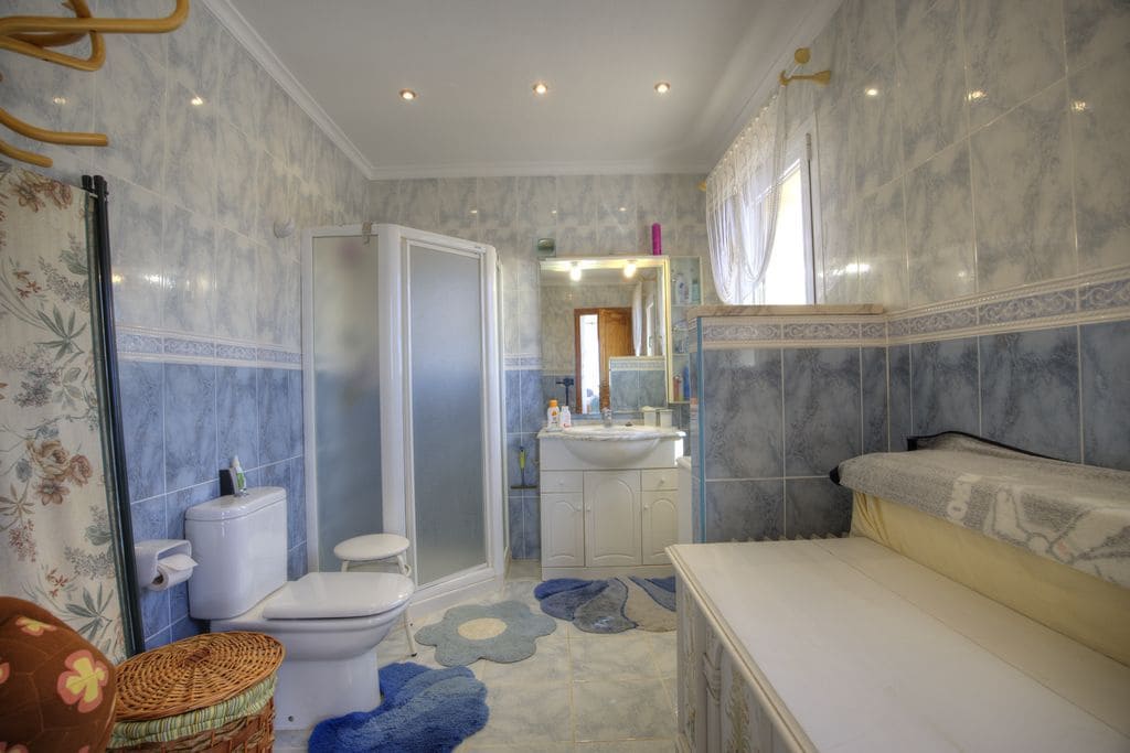 4 soverom Villa til salgs i Benissa med svømmebasseng garasje - € 766 000 (Ref: 9782371)