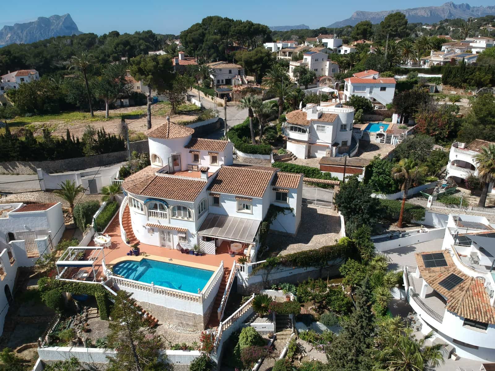 4 soverom Villa til salgs i Benissa med svømmebasseng garasje - € 766 000 (Ref: 9782371)