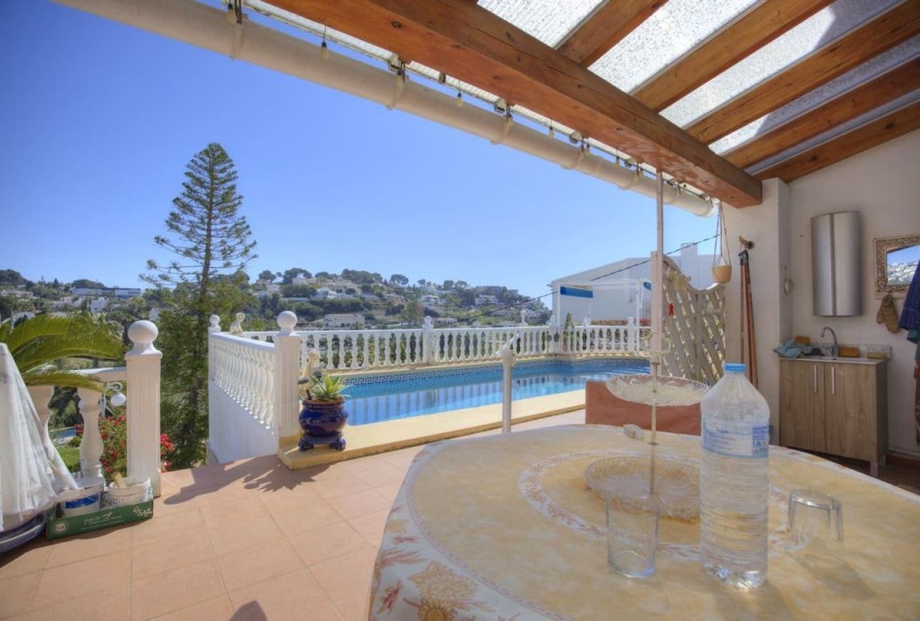 4 soverom Villa til salgs i Benissa med svømmebasseng garasje - € 766 000 (Ref: 9782371)