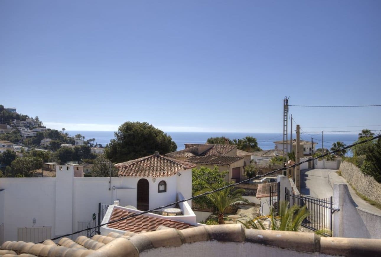 4 soverom Villa til salgs i Benissa med svømmebasseng garasje - € 766 000 (Ref: 9782371)