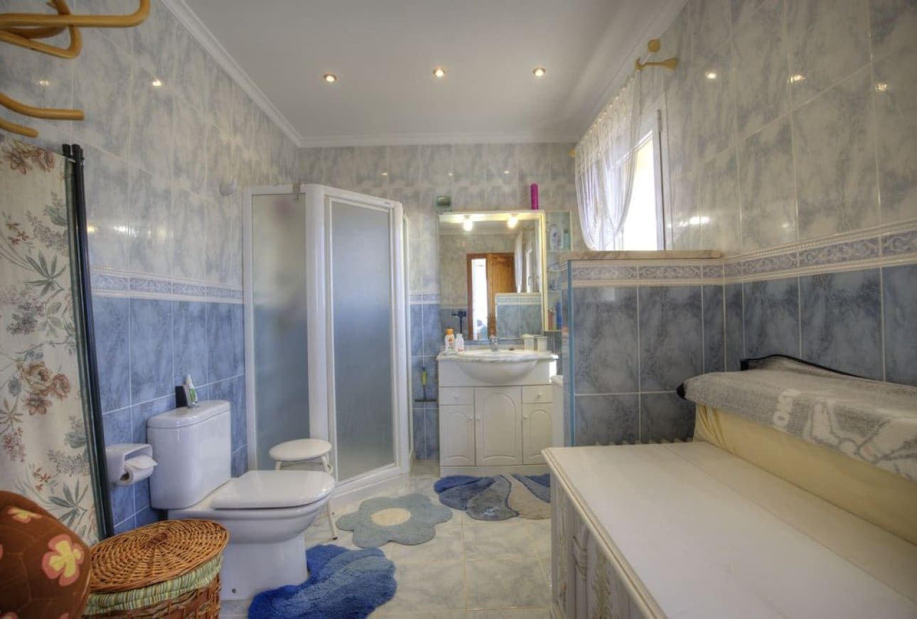 4 soverom Villa til salgs i Benissa med svømmebasseng garasje - € 766 000 (Ref: 9782371)