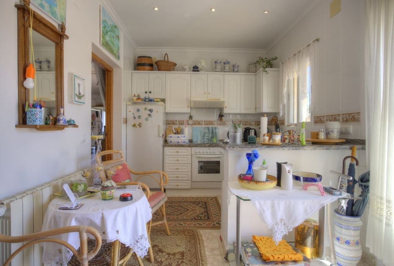 4 soverom Villa til salgs i Benissa med svømmebasseng garasje - € 766 000 (Ref: 9782371)