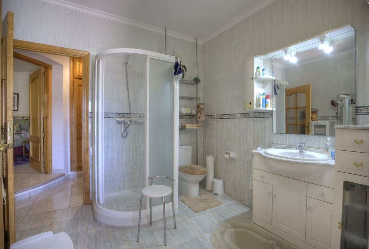 4 soverom Villa til salgs i Benissa med svømmebasseng garasje - € 766 000 (Ref: 9782371)