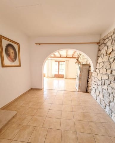 5 soveværelse Villa til salg i Moraira, Teulada-Moraira med swimmingpool - € 1.200.000 (Ref: 9821611)
