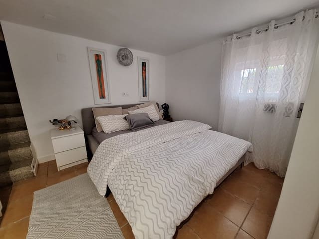5 soveværelse Villa til salg i Moraira, Teulada-Moraira med swimmingpool - € 1.200.000 (Ref: 9821611)