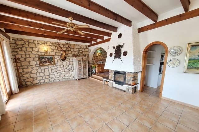 5 soveværelse Villa til salg i Moraira, Teulada-Moraira med swimmingpool - € 1.200.000 (Ref: 9821611)