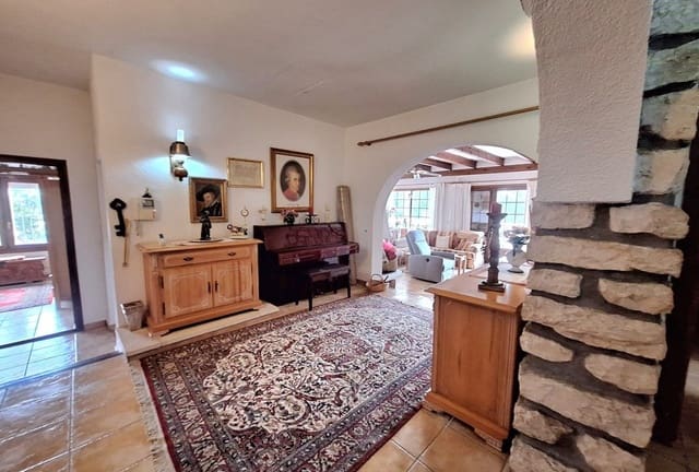 5 makuuhuone Huvila myytävänä paikassa Moraira, Teulada-Moraira mukana uima-altaan - 1 200 000 € (Ref: 9821611)