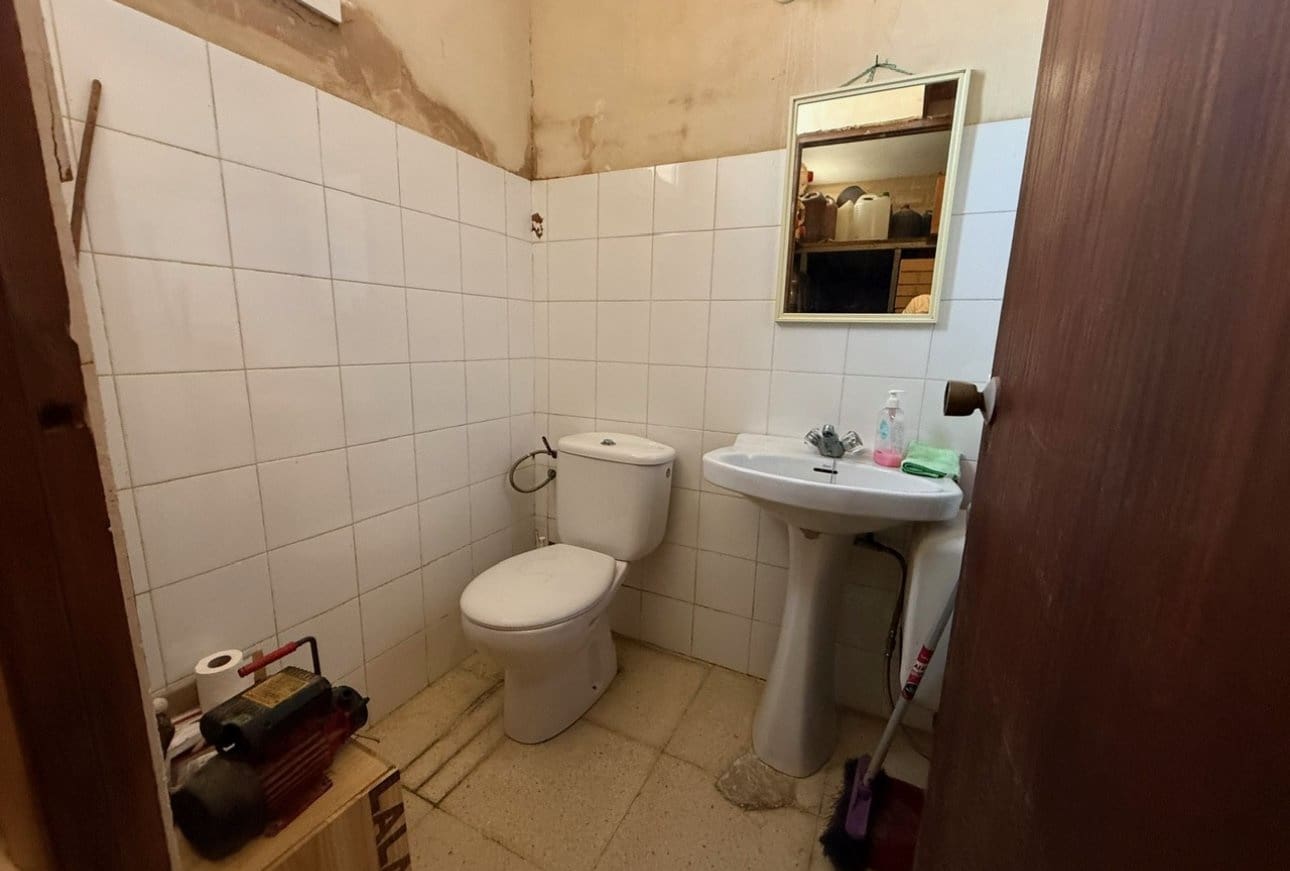 Commercieel te koop in Moraira - € 220.000 (Ref: 9865470)