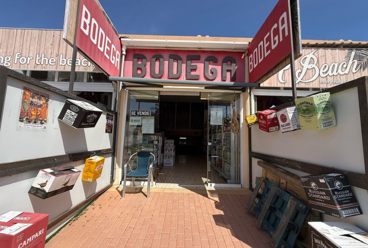 Commercieel te koop in Moraira - € 220.000 (Ref: 9865470)