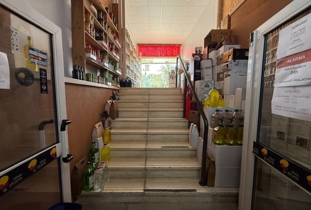 Comercial para venda em Moraira, Teulada-Moraira - 220 000 € (Ref: 9865470)