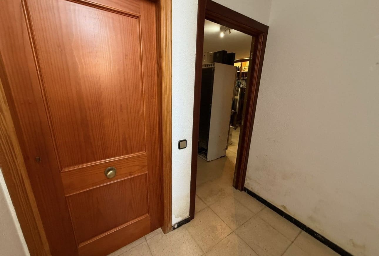 Commercieel te koop in Moraira - € 220.000 (Ref: 9865470)