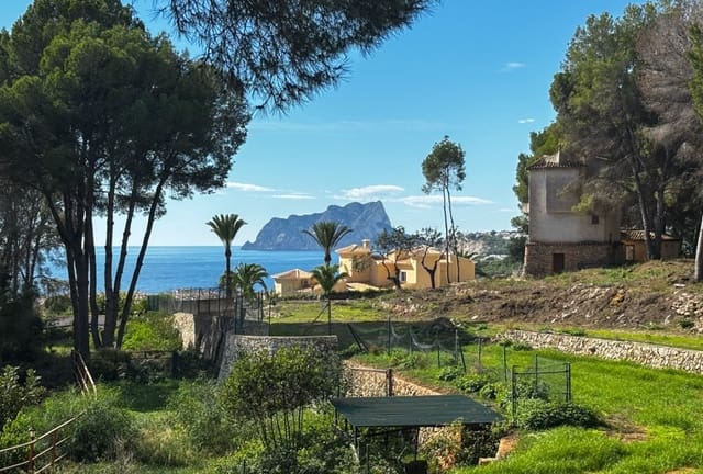 Rakentamaton maa myytävänä paikassa Moraira, Teulada-Moraira - 800 000 € (Ref: 9882645)
