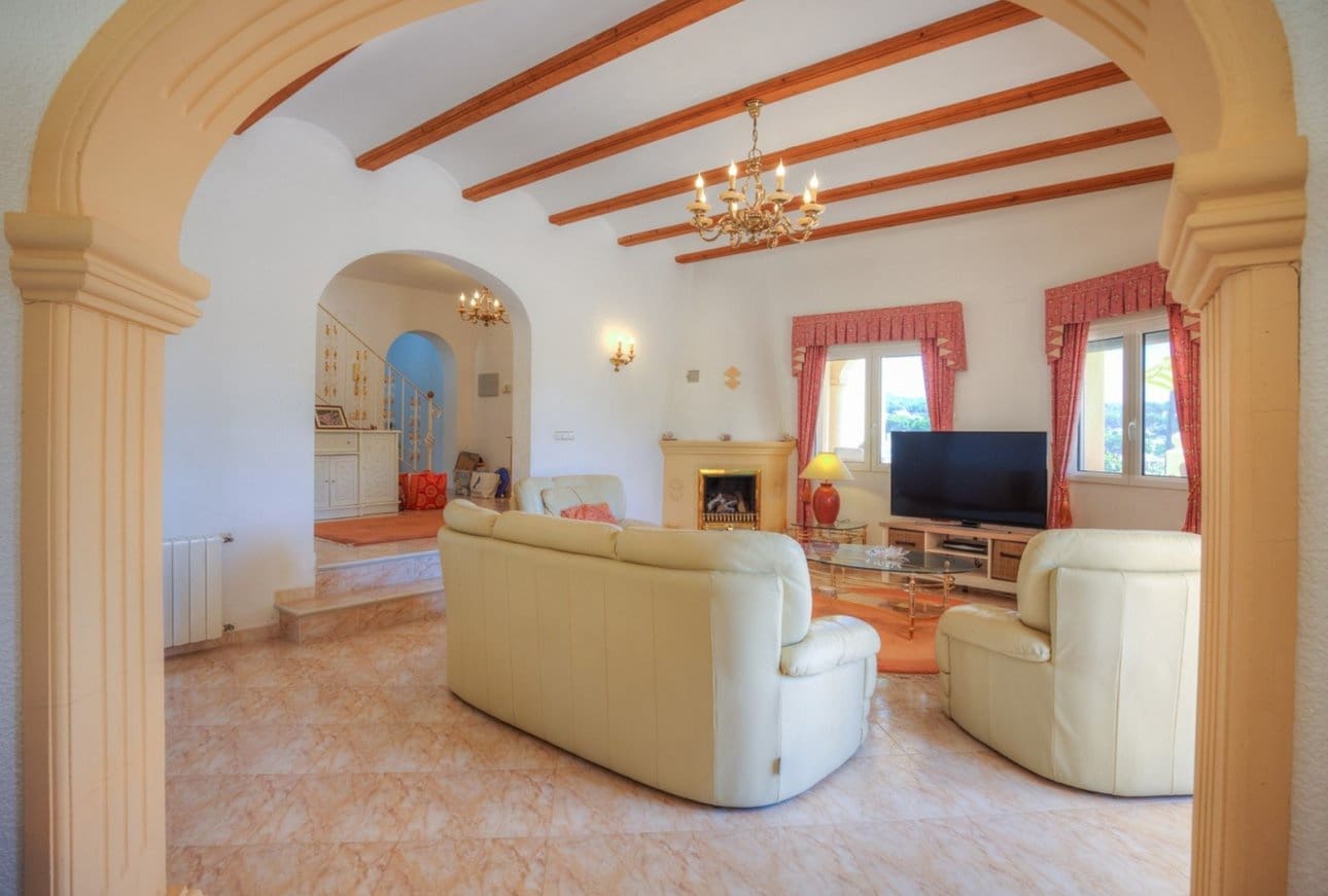 4 sypialnia Willa na sprzedaż w Benissa z basenem - 1 100 000 € (Ref: 9909085)