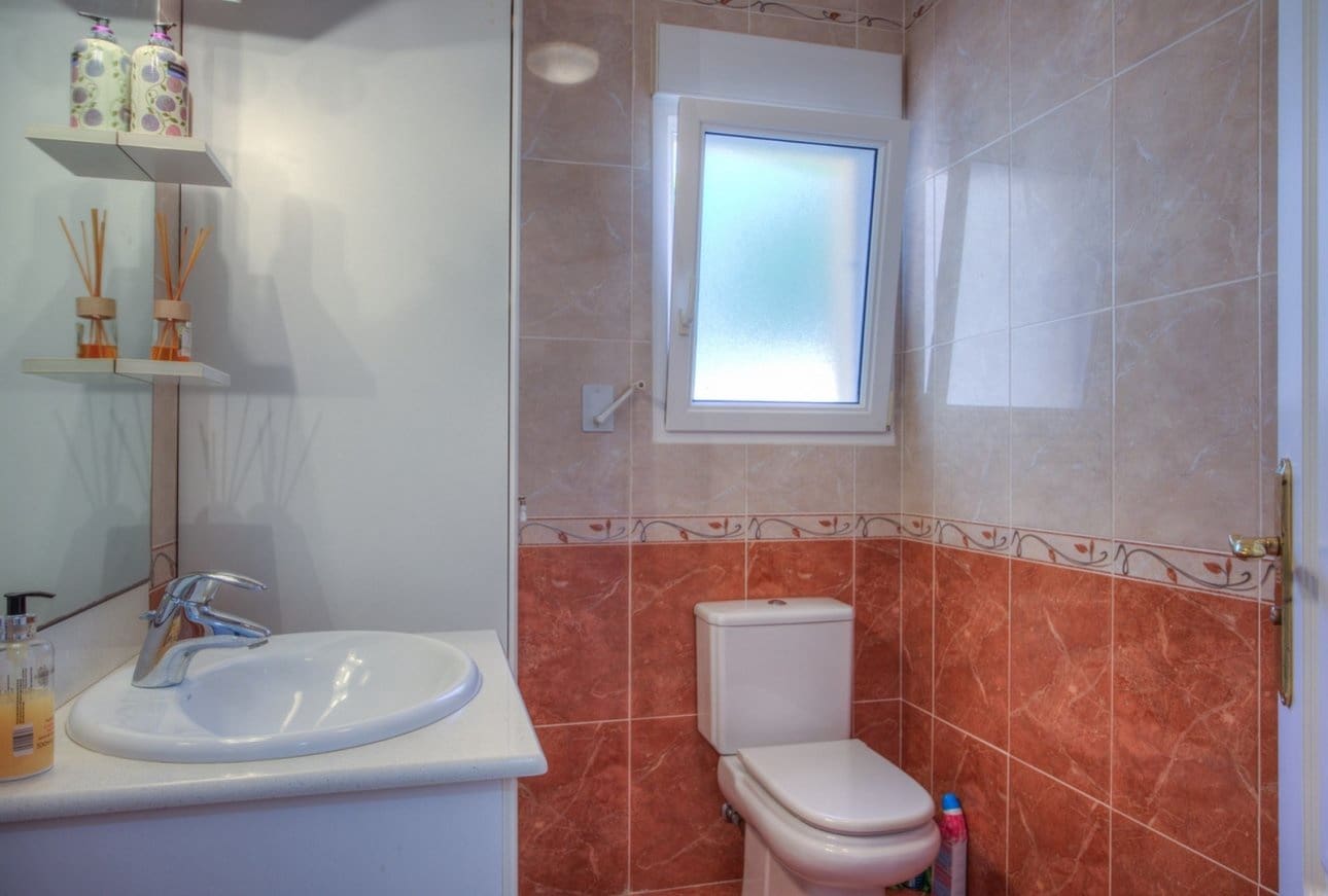 4 sypialnia Willa na sprzedaż w Benissa z basenem - 1 100 000 € (Ref: 9909085)