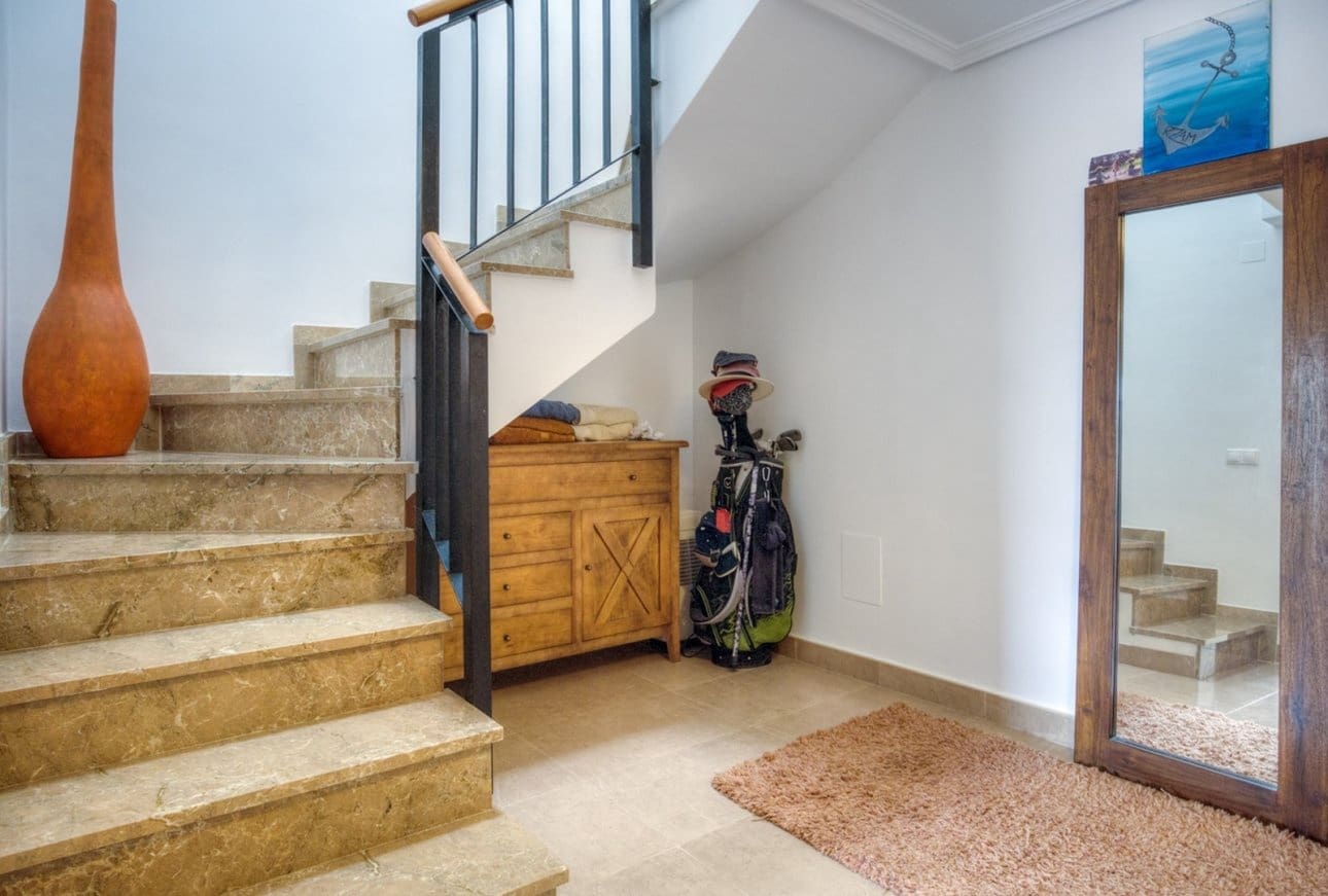 3 soveværelse Villa til salg i Moraira med swimmingpool - € 475.000 (Ref: 9921430)