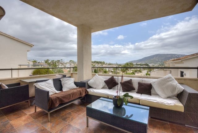 3 soveværelse Villa til salg i Moraira, Teulada-Moraira med swimmingpool - € 475.000 (Ref: 9921430)