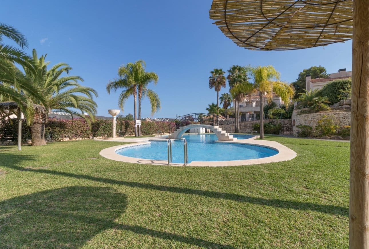 3 soveværelse Villa til salg i Moraira med swimmingpool - € 475.000 (Ref: 9921430)