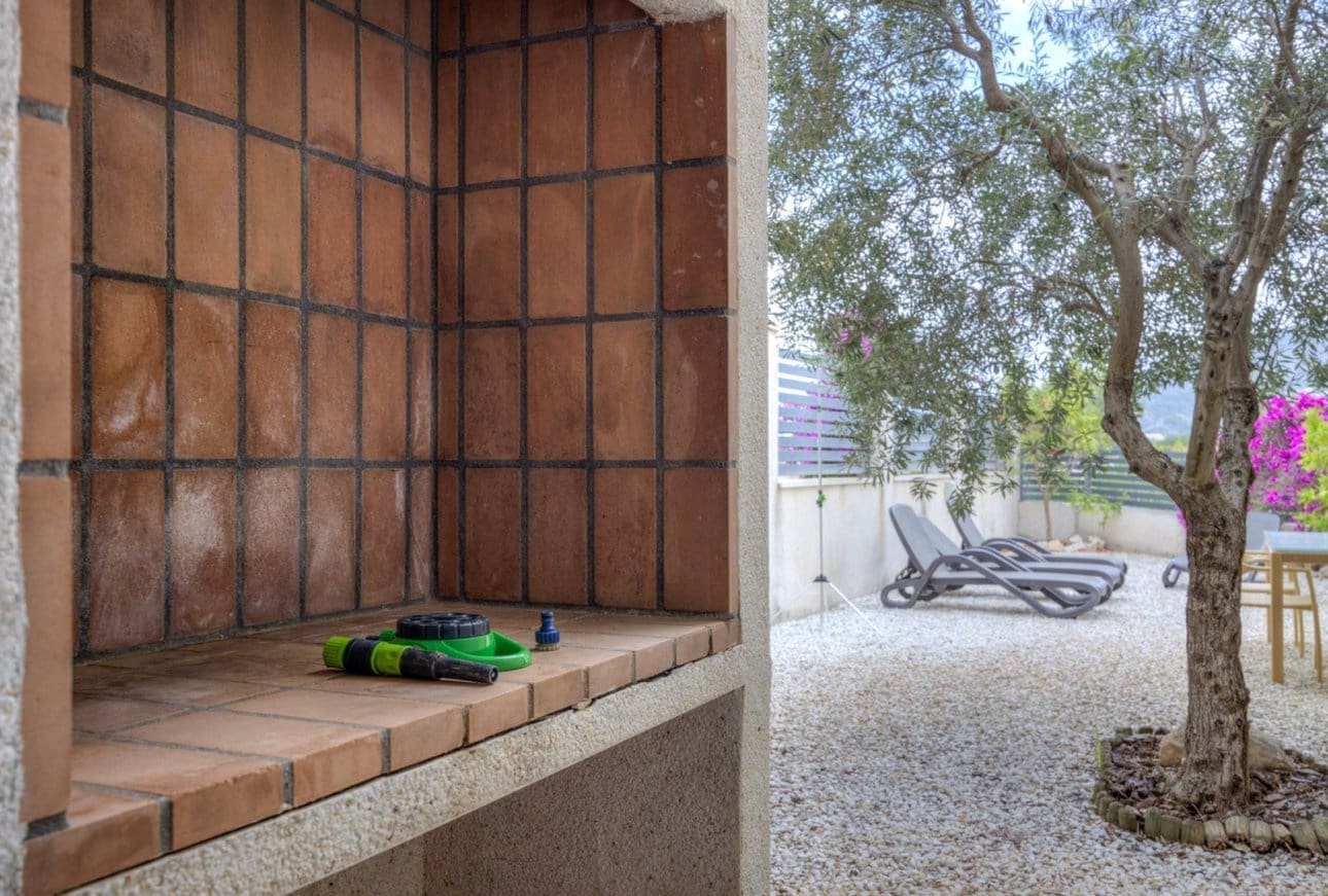 3 soveværelse Villa til salg i Moraira med swimmingpool - € 475.000 (Ref: 9921430)