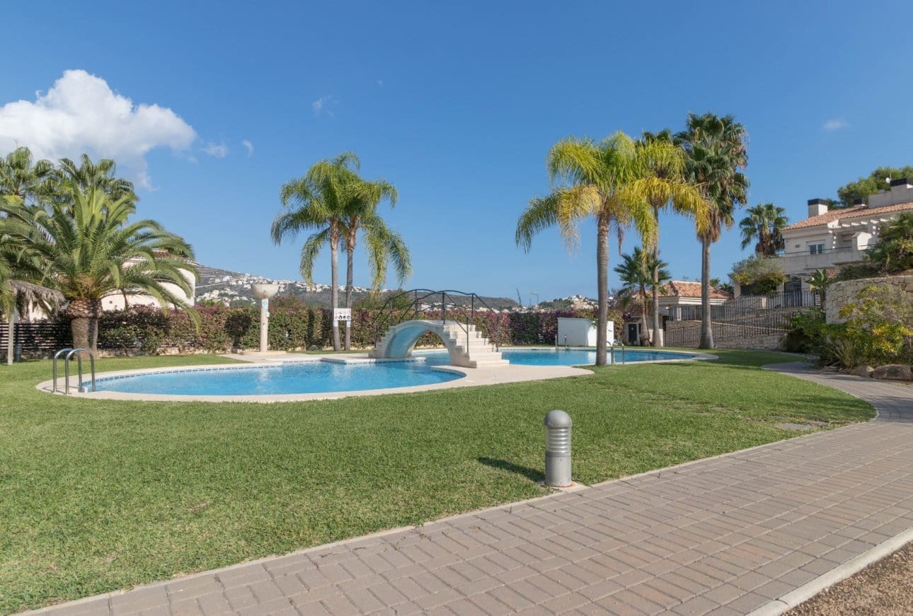 3 soveværelse Villa til salg i Moraira med swimmingpool - € 475.000 (Ref: 9921430)