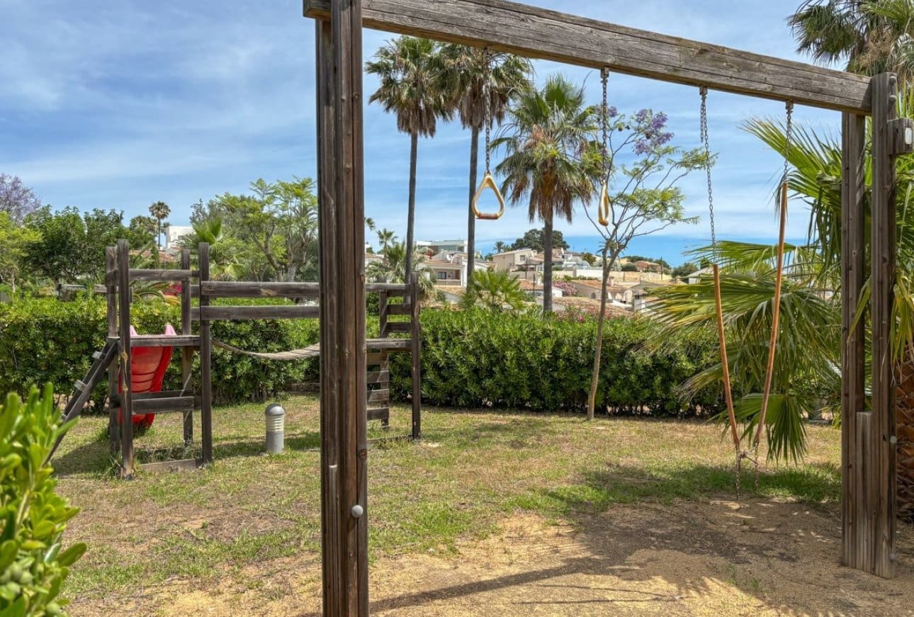 3 soveværelse Villa til salg i Moraira med swimmingpool - € 475.000 (Ref: 9921430)