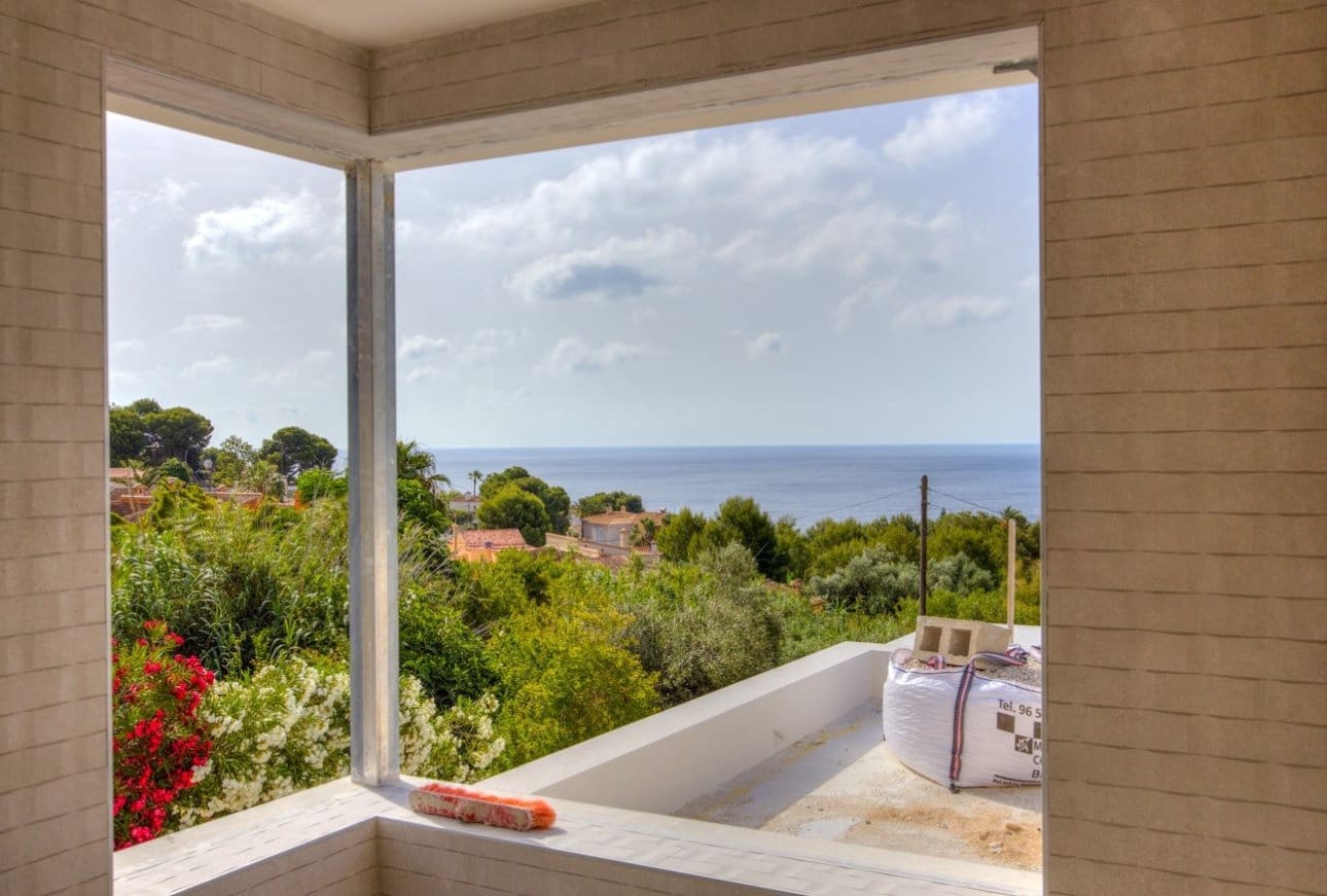 4 bedroom Villa for sale in Moraira with pool - € 2,750,000 (Ref: 9924970)