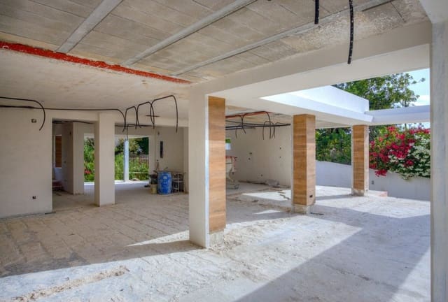 4 soverom Villa til salgs i Moraira, Teulada-Moraira med svømmebasseng - € 2 750 000 (Ref: 9924970)