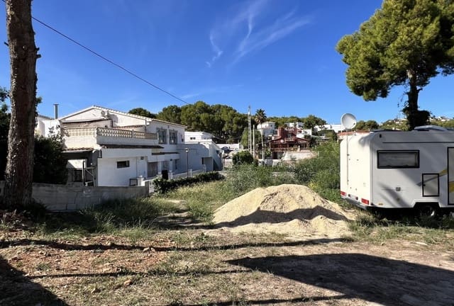 Grunde uden byggetilladelser til salg i Moraira, Teulada-Moraira - € 250.000 (Ref: 9929799)