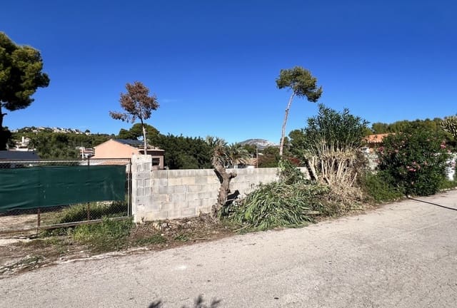 Grunde uden byggetilladelser til salg i Moraira, Teulada-Moraira - € 250.000 (Ref: 9929799)