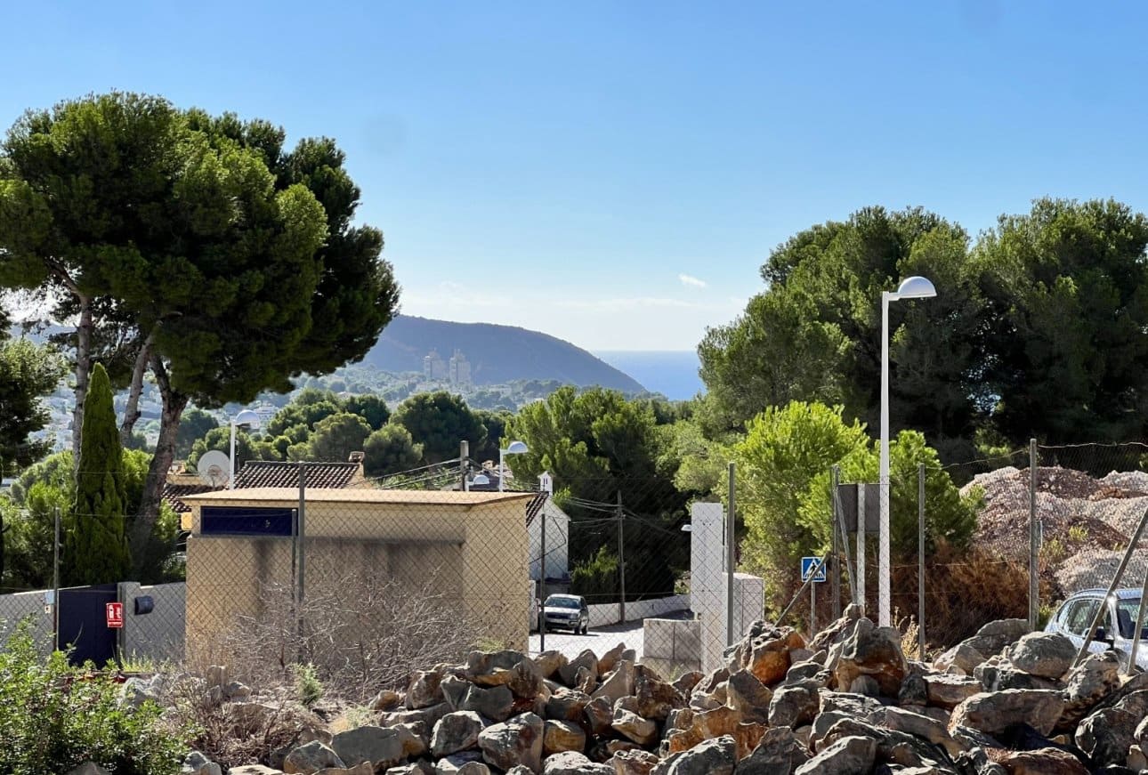 Mark till salu i Moraira - 325 000 € (Ref: 9929800)